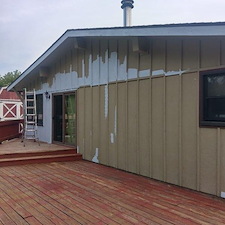 Cedar-siding-paintingcoating-with-Rhino-Shield 4